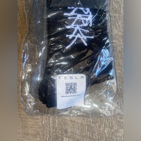 Tesla Cybertruck Graffiti Socks 2 pair set size L/XL - Picture 4 of 7
